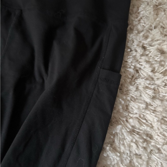 Black high-waisted capris women’s workout gym running thick yoga pants p… - Picture 5 of 5